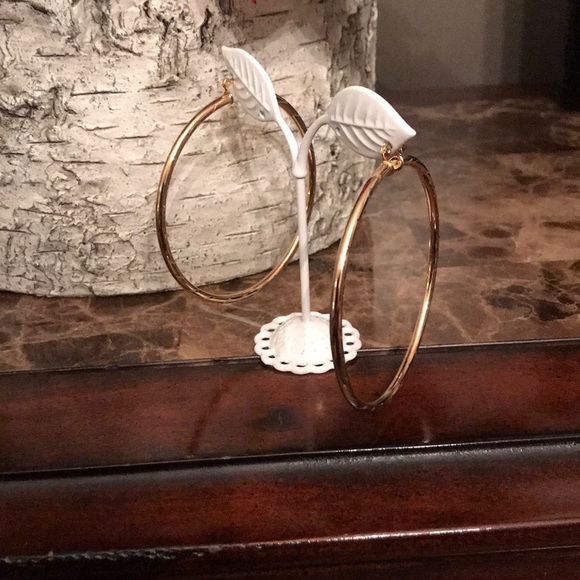 Jewelry - Beautiful New Brazilian gold plated earrings.⭐️🌟